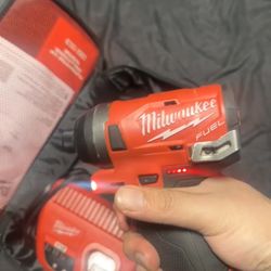 Milwaukee Drill 