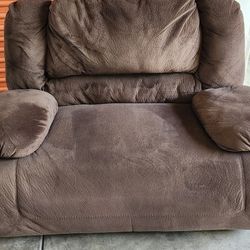 Large Ashley Furniture Recliner Chair FREE DELIVERY 