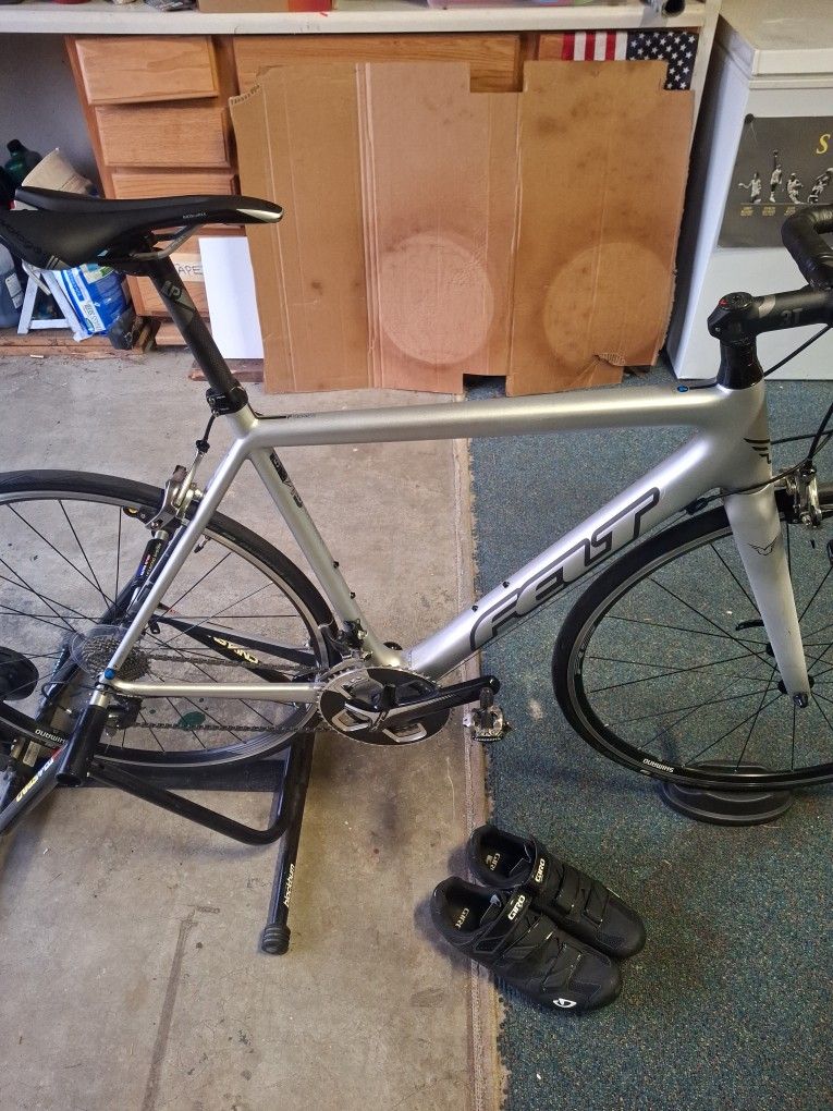 Felt F4 Road Bike