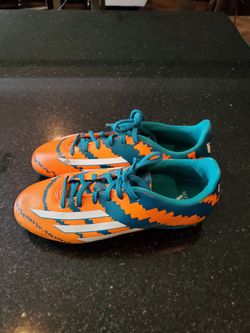 Adidas Messi Soccer cleats