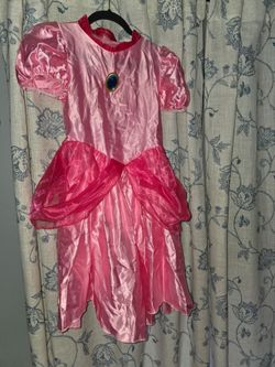 Princess peach costume