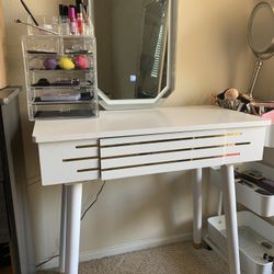 Makeup Vanity 