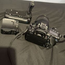 Canon 80d With Lens And Extras