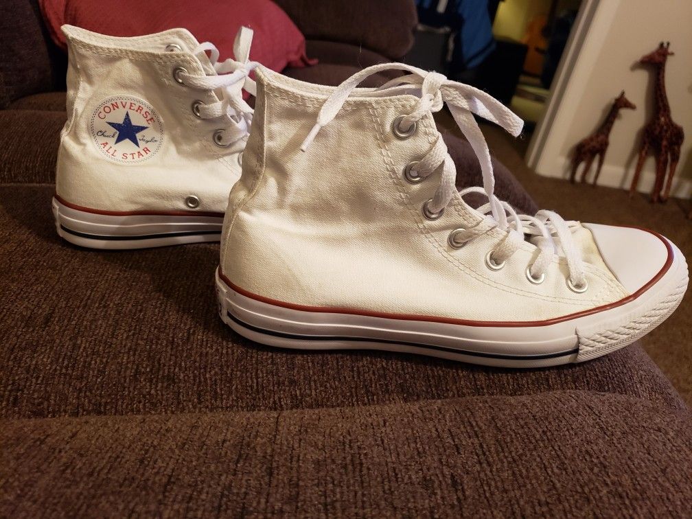 Converse hightops mens size 5.5, womens size 7.5. Gently used, good condition