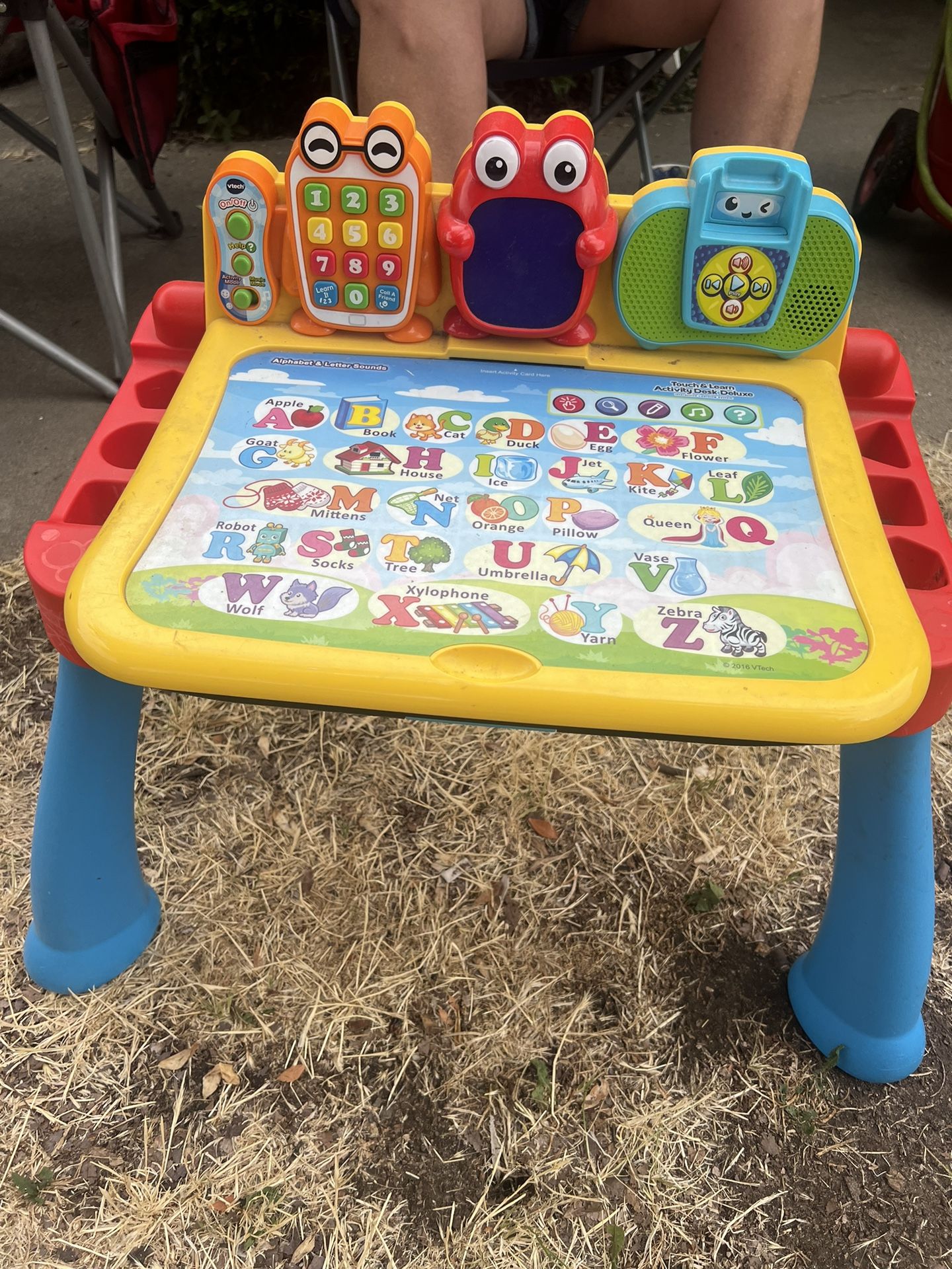Vtech Touch And Learn Deluxe Desk
