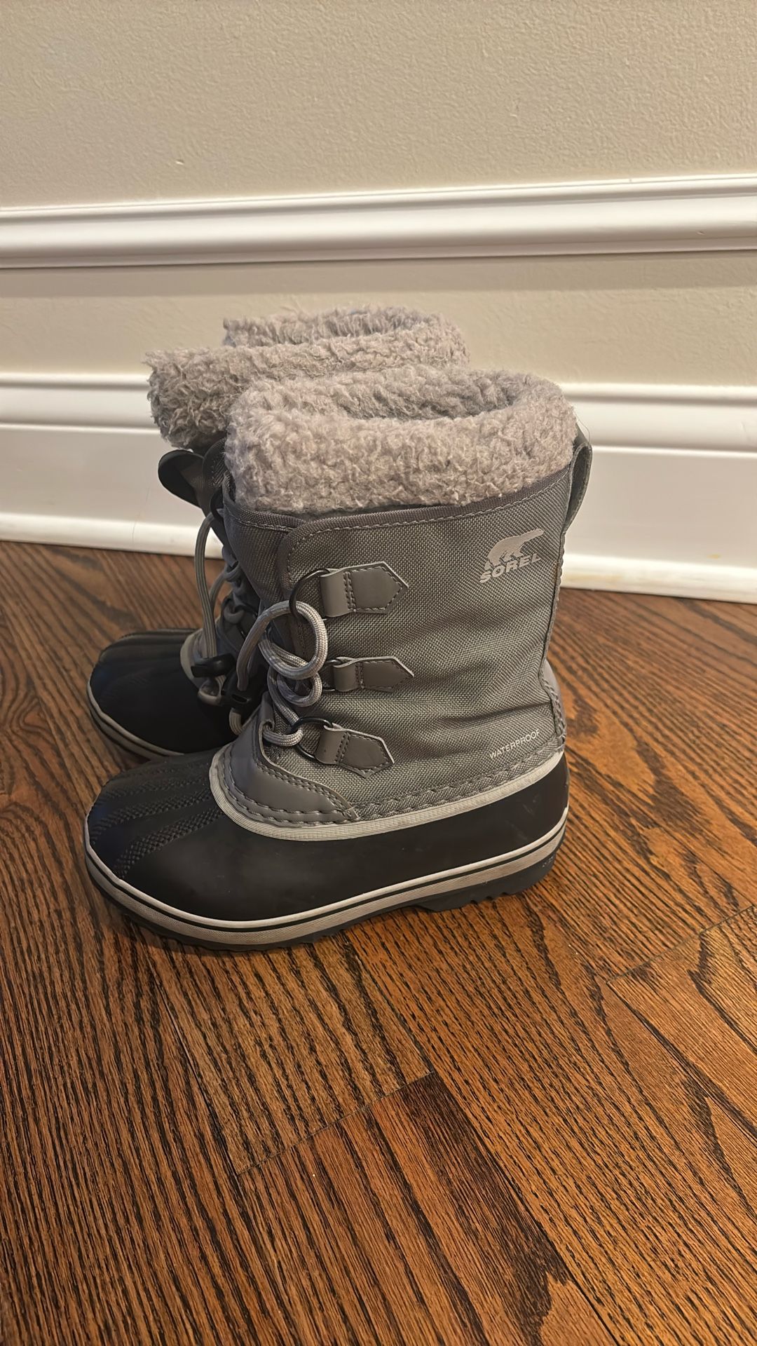 Sorel Snow Boots Kids Size 1