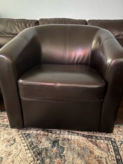Swivel Accent Chair