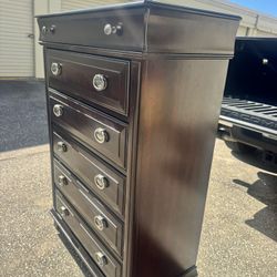 Homelegance Marston 5 Drawer Chest Dark Cherry 2615DC-9