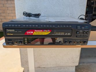 PANASONIC LX-K780U Multi-Laserdisc, CD Player, Karaoke W/ Remote & Wired Microphone