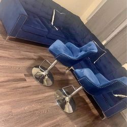 Sectional And bar Stool And Rug 