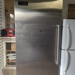 Viking Commercial Refrigerator 30 Inch Stainless Top And Bottom