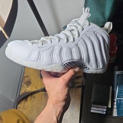 Nike Air Foamposite 'Triple White'