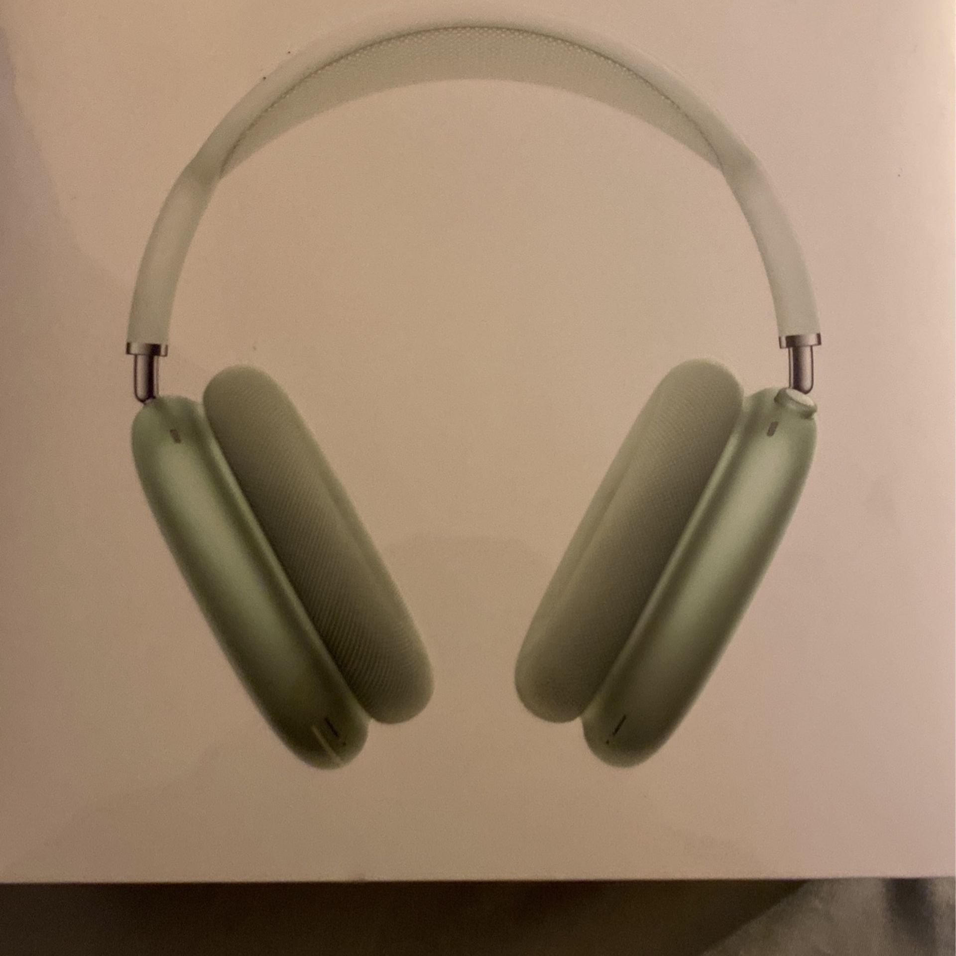 Apple AirPods Max NEW $250