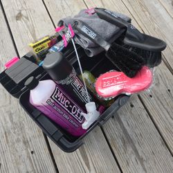 Ultimate Bicycle Cleaning Kit Muc-Off Bike Cleaning Kit Care Kit Cleaning Degreaser Lubricant Toolbox 10 Pieces