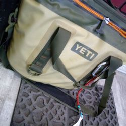 Yetti Cooler Bag 
