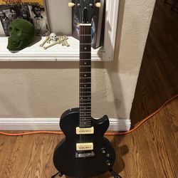 Epiphone Custom Black And Gold Guitar