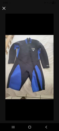 Wet Suit  