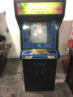 Original dedicated Atari centipede arcade game very nice condition