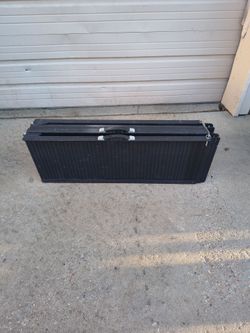 Portable wheelchair ramp