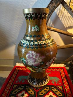 BUCARO ANTIGUO DE BRONCE