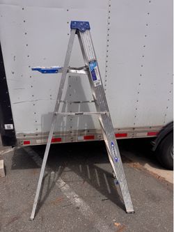 Werner 6-foot aluminum step ladder