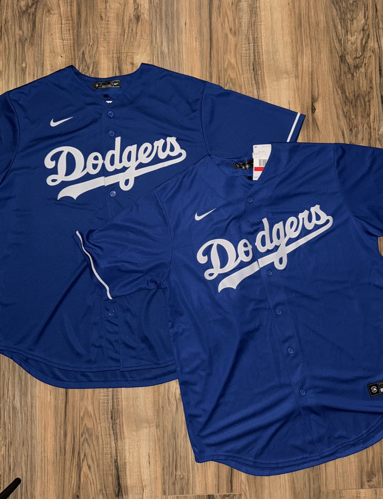 New men’s large & XL Nike LA dodgers blue Jersey