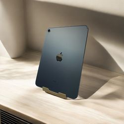 iPad 10th Generation WiFi + Cellular