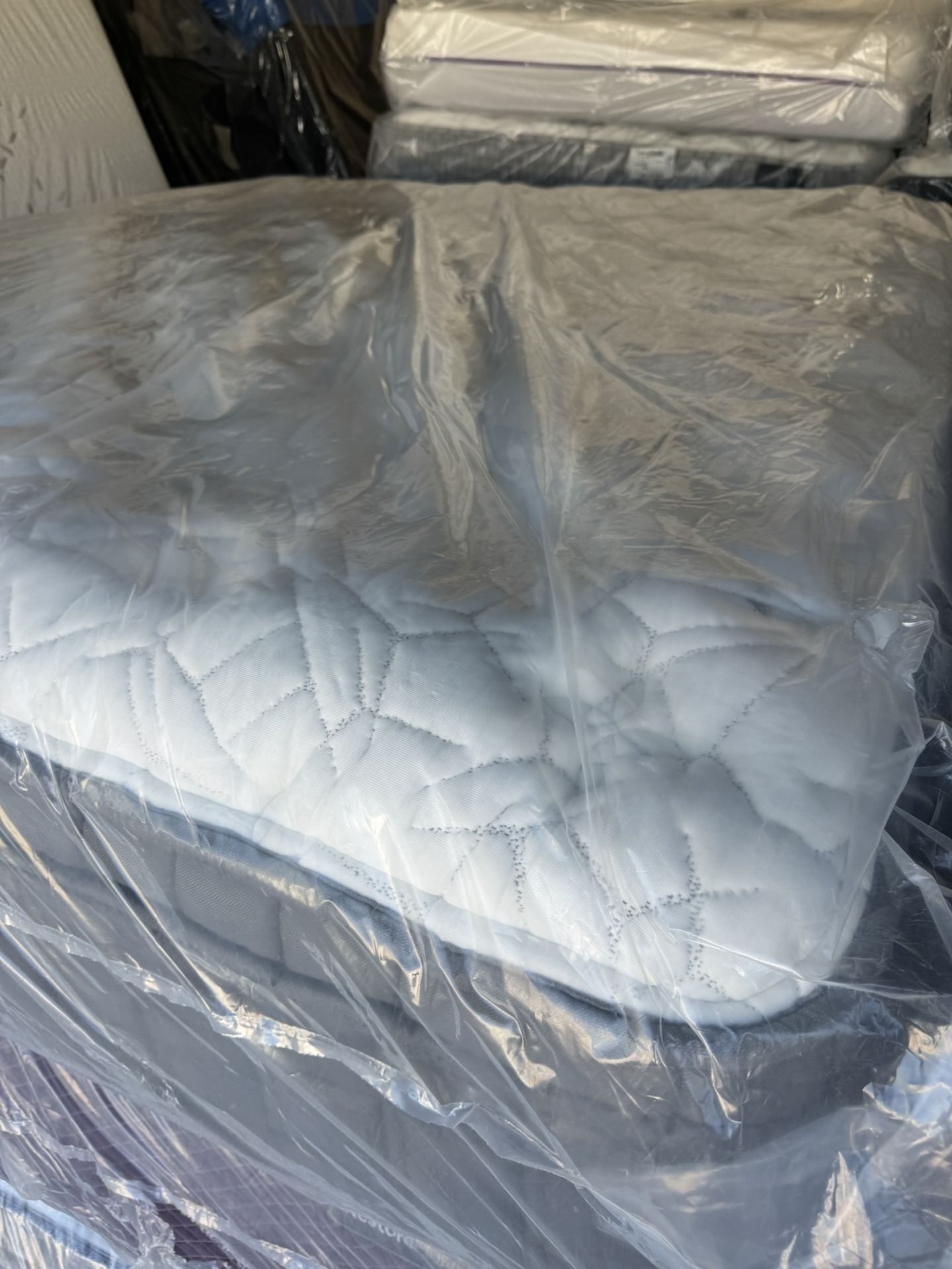 California King Size Bed Mattress King Koi Intimate Firm Euro Top Pillow Aireloom Kluft Hotel Tempurpedic Saatva Avocado Chattam Wells Stearns Foster