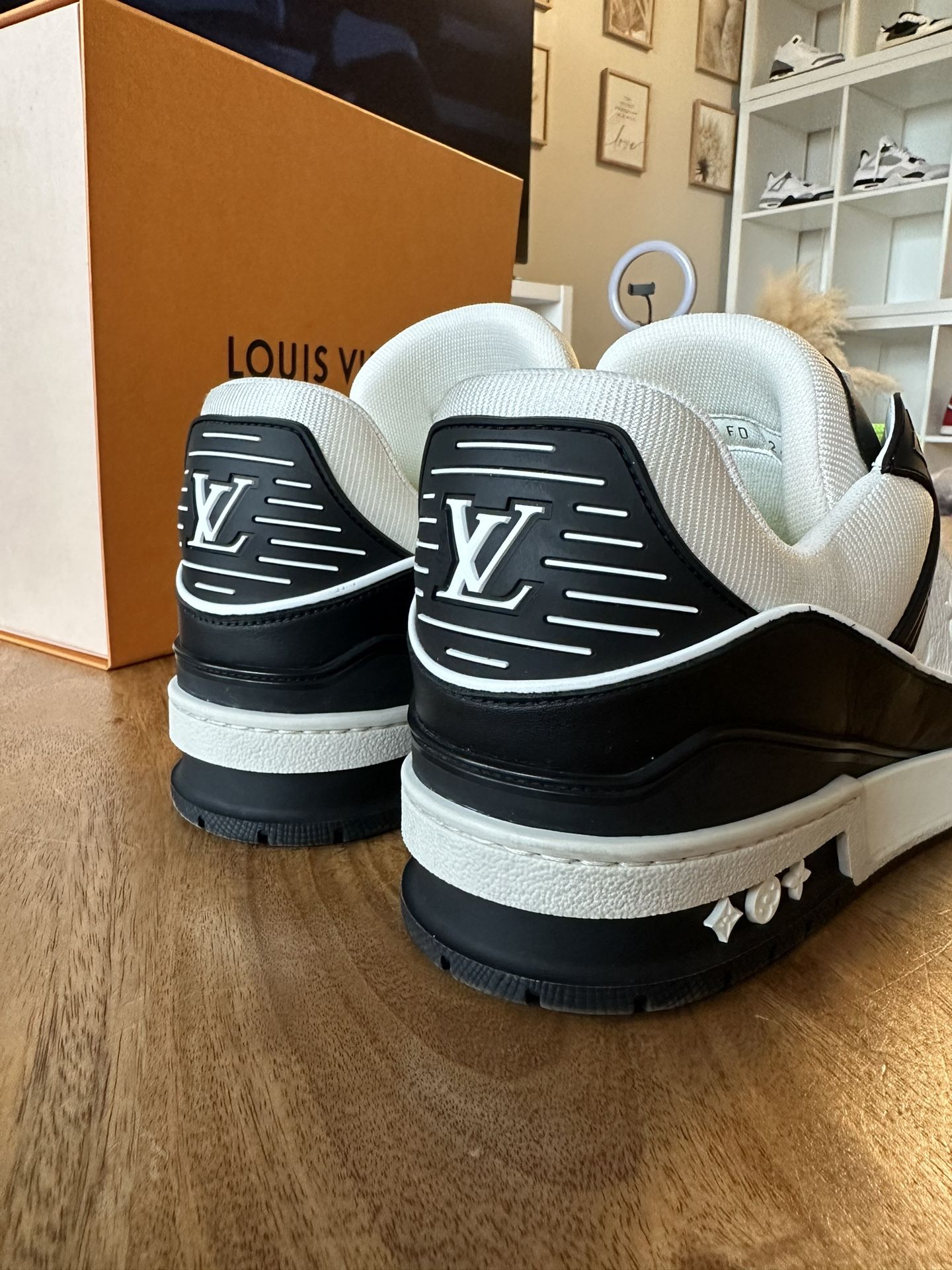 Louis Vuitton Lv Trainer Black Size 9 Pads for Sale in Aventura, FL -  OfferUp