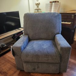 Manual Recliner Rocker - Light Blue  - Signature By Ashley Furniture