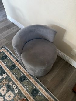 Accent chair