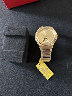 New Gold Invicta Watch 