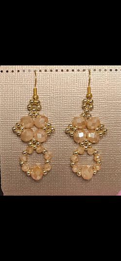 ✨Handmade Champagne & Gold Glass Bead Earrings – $10 ✨