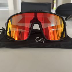 Brand New Oakley Sutro Sunglasses