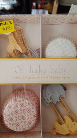 Baby cupcake decor. New