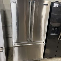 VIKING FRENCH DOOR REFRIGERATOR COUNTER DEPTH 