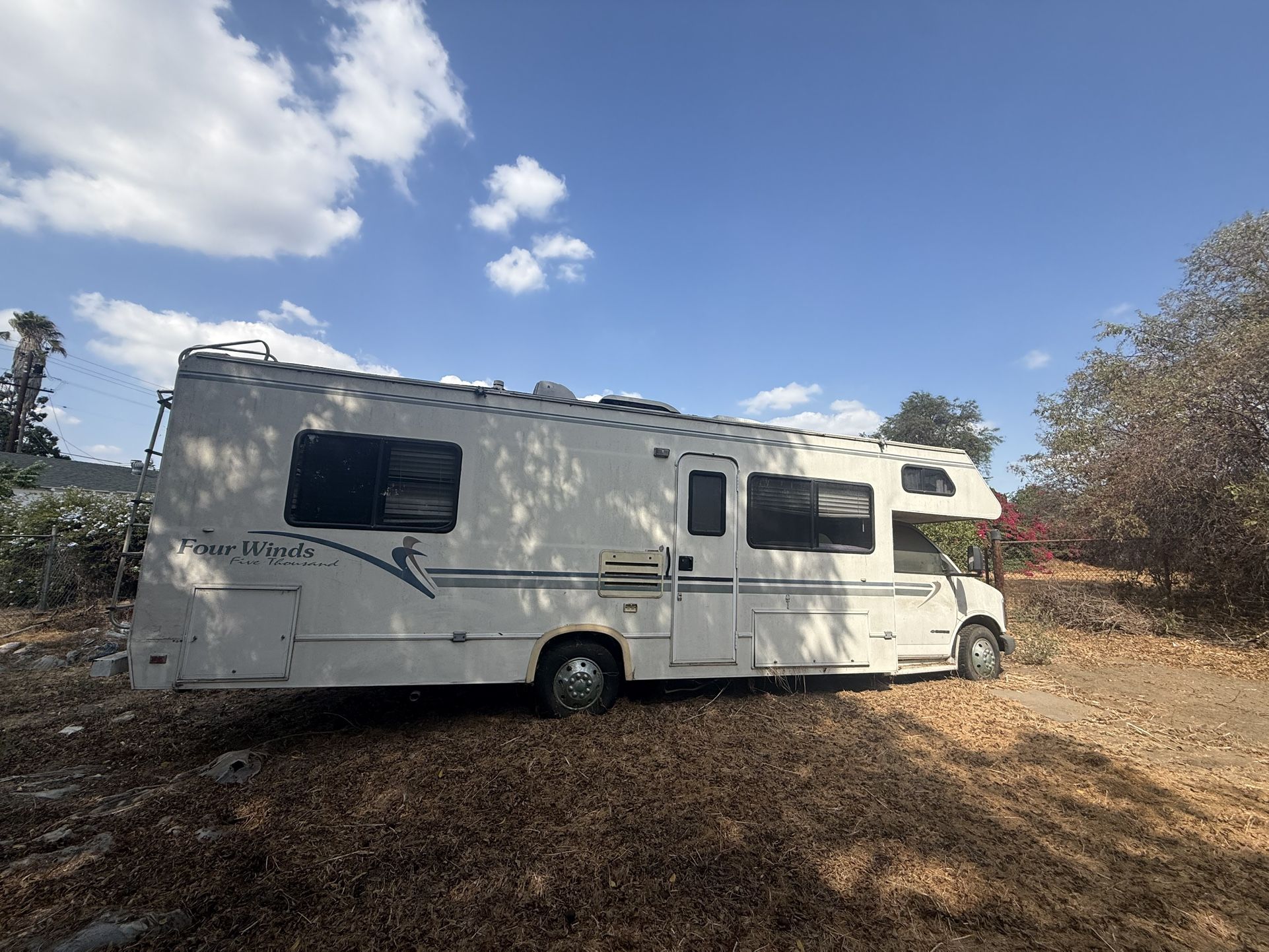 2001 FourWinds Chevy