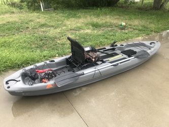 Ozark Trails Angler Kayak 12' (Sun Dolphin Boss 12' SS) for Sale in
