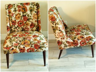 Vintage 1960s Mid-Century Floral  Slipper Accent Chair