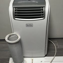 12000 Btus Air conditioner Black&decker 