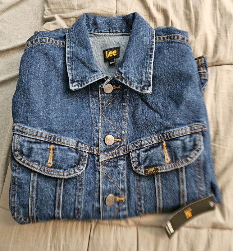 Lee Denim Jacket (M)