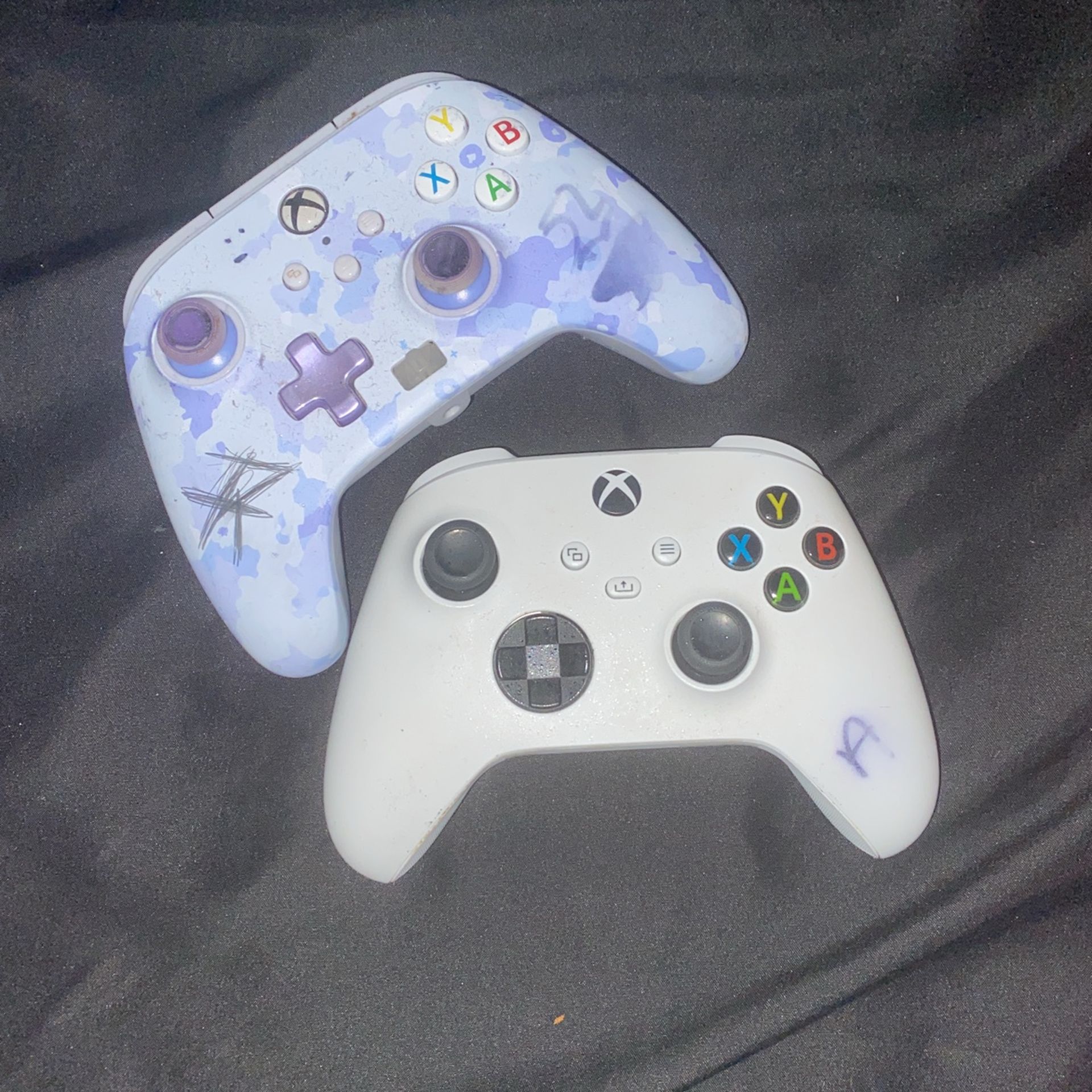 2 Controllers