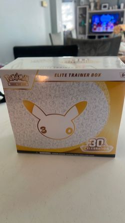 Pokemon 30th etb