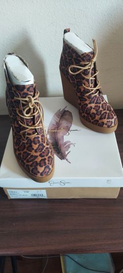 Jessica Simpson-Mesila Bottie