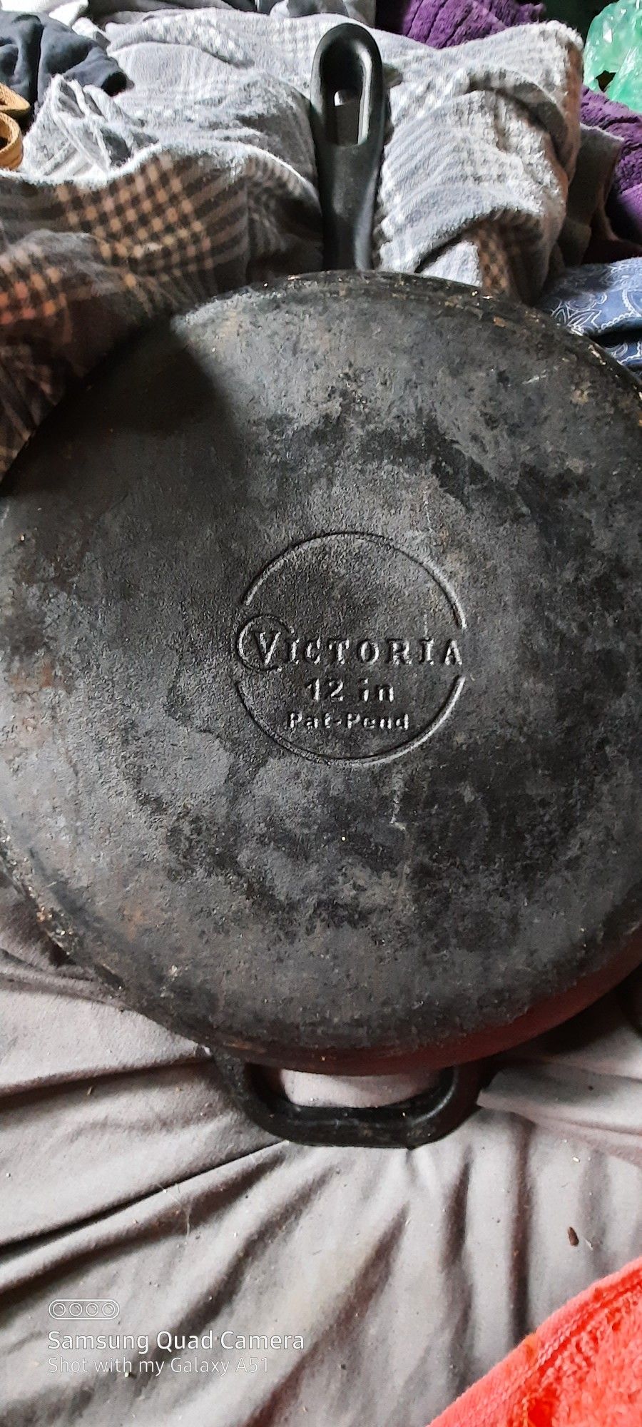 12"cast Iron Victoria