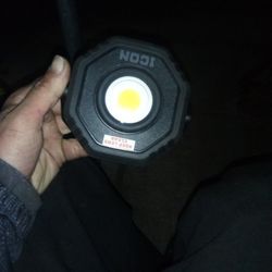 Icon 2100 Lumens Floodlight - Black