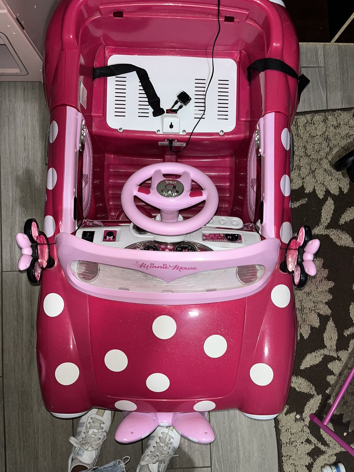 Minnie Mouse Car