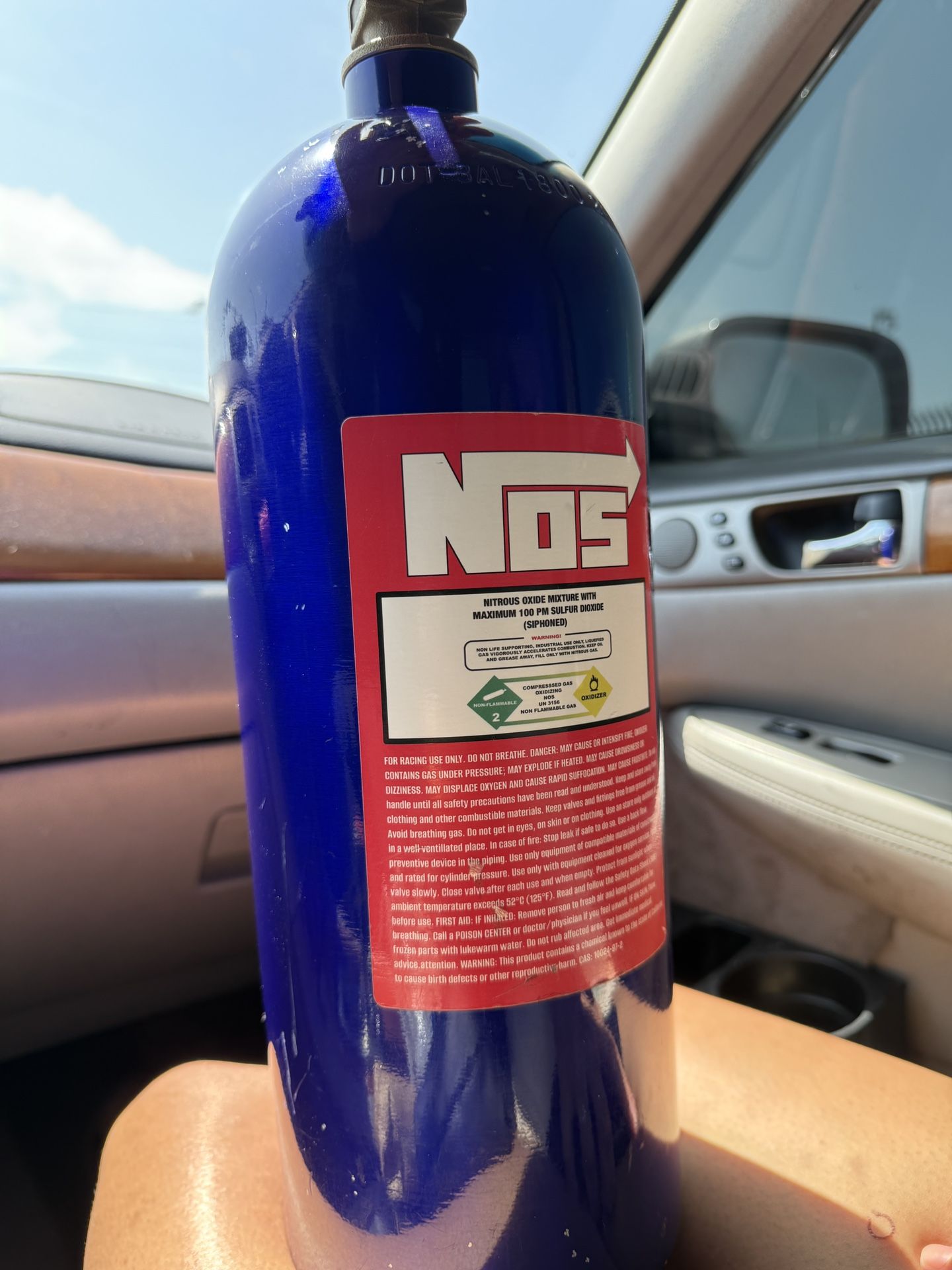 Nos Tank