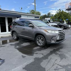 2017 Toyota Highlander