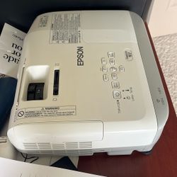 Epson PowerLite W17 Projector - 1080p - Great Condition